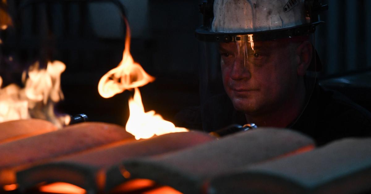 Energy, defense slowdown weighs on Russia’s war economy