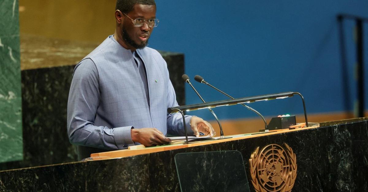 Senegal’s president to set up new political party