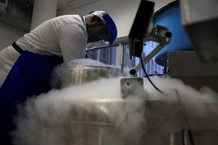 Scientific officer Asiphe Besethi works in the research lab at the University of Cape Town’s Institute of Infectious Disease and Molecular Medicine.