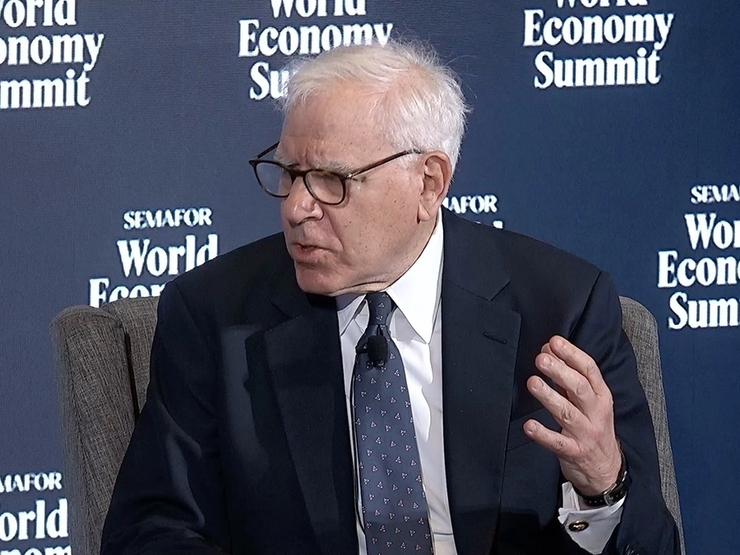 David Rubenstein on stage.